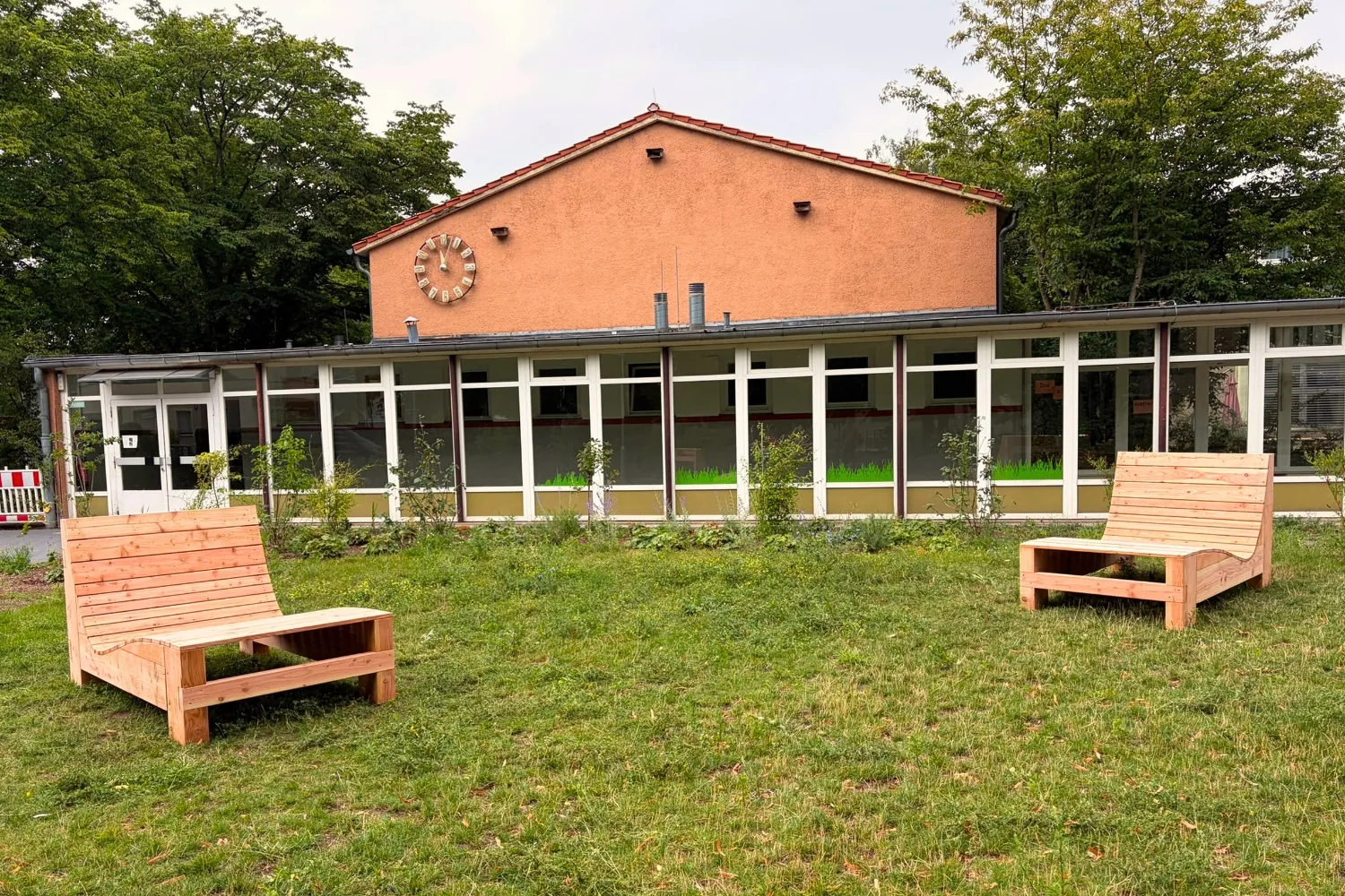 Wellenliegen für die Grundschule am Eichenwald